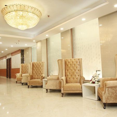 Green Palms Hotel Delhi Zewnętrze zdjęcie