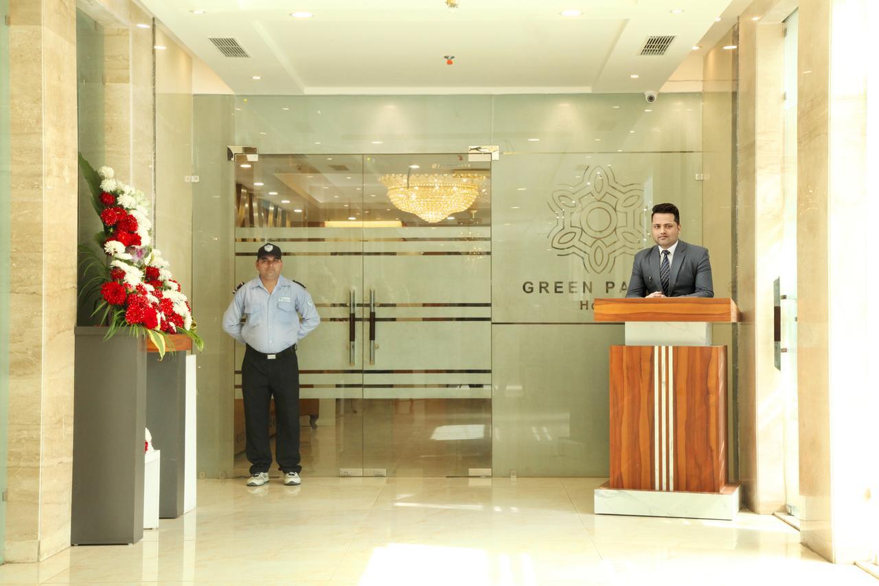 Green Palms Hotel Delhi Zewnętrze zdjęcie